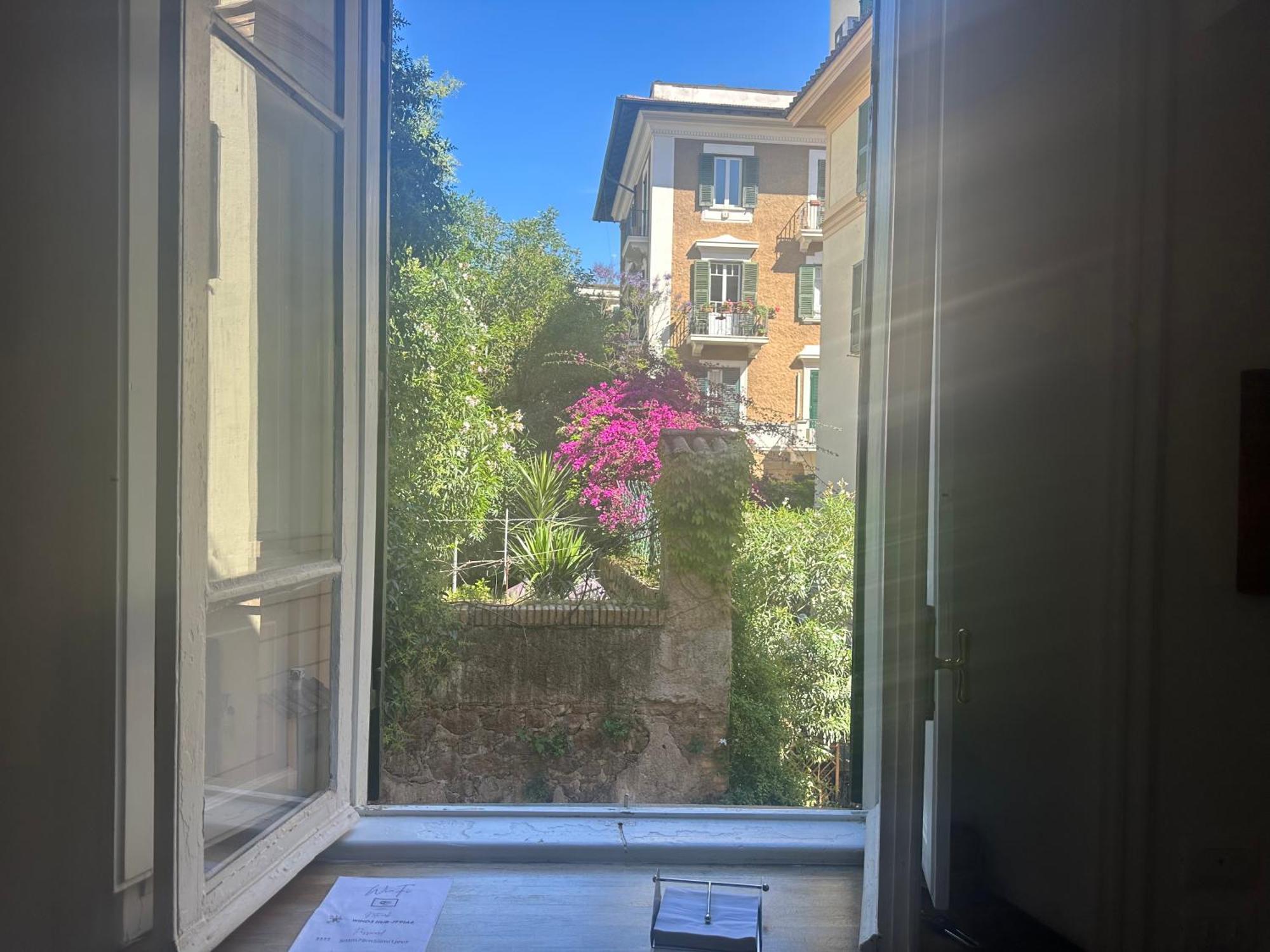 Green Window Roma Екстериор снимка