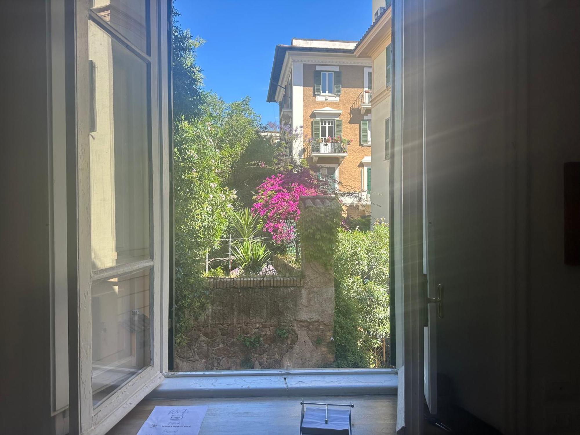 Green Window Roma Екстериор снимка